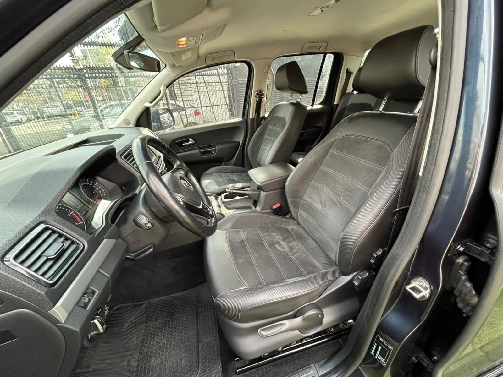 Volkswagen Amarok Highline 4x4 2019 - Imagen 12 de 14