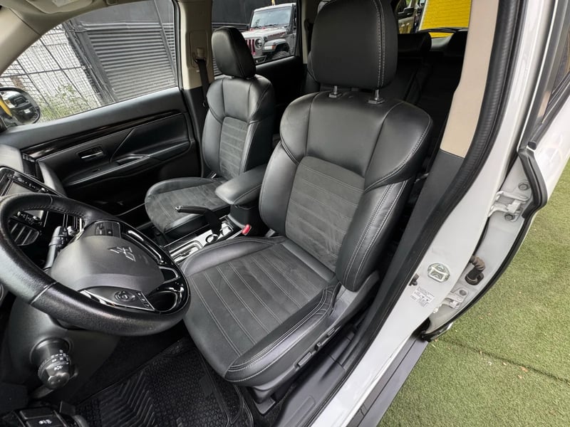 Mitsubishi Outlander GLX 2023 - Imagen 15 de 19