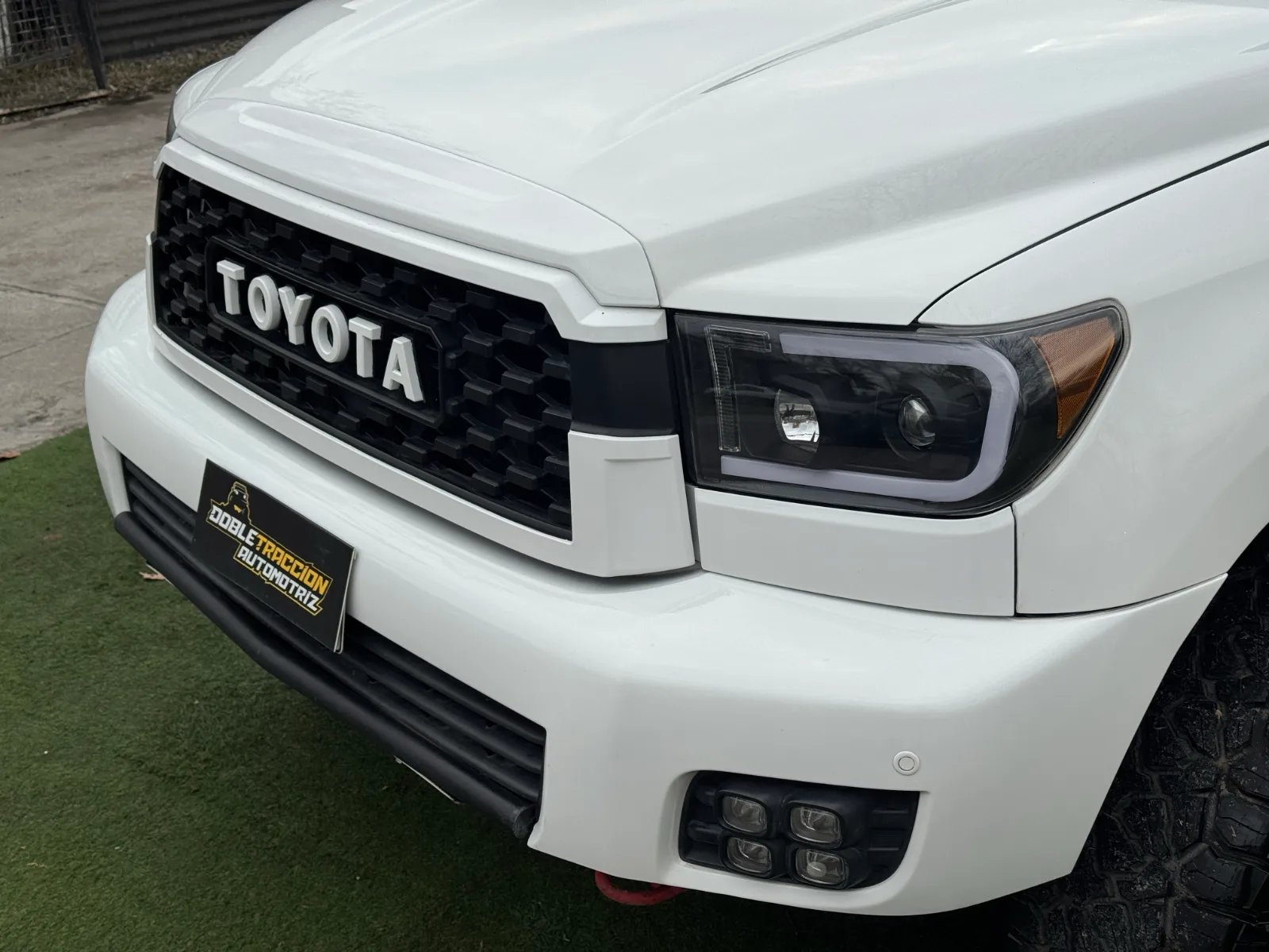 Toyota Sequoia Limited 2013 - Foto 4 de 17