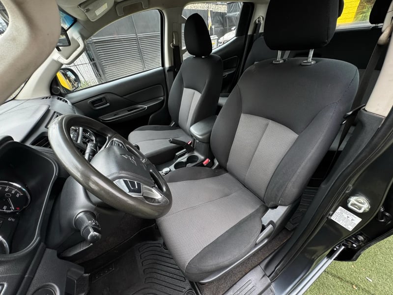 Mitsubishi L200 Katana CRT 2021 - Imagen 12 de 16