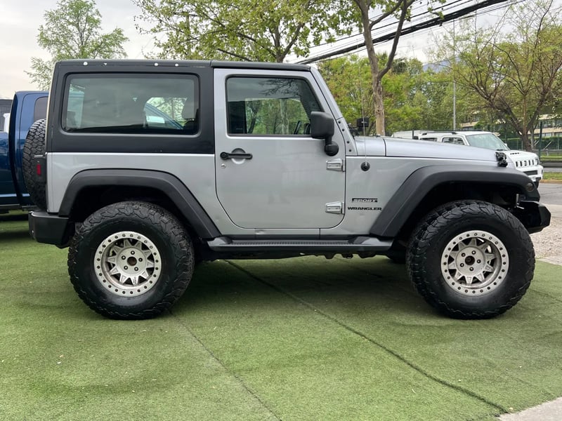 Jeep Wrangler Sport CRD 2.8 2013 - Imagen 9 de 17