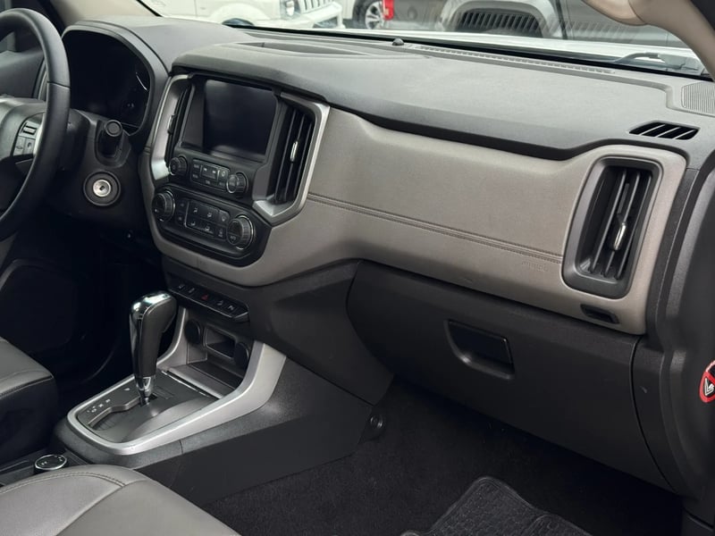 Chevrolet Colorado LTZ 2018 - Imagen 16 de 18