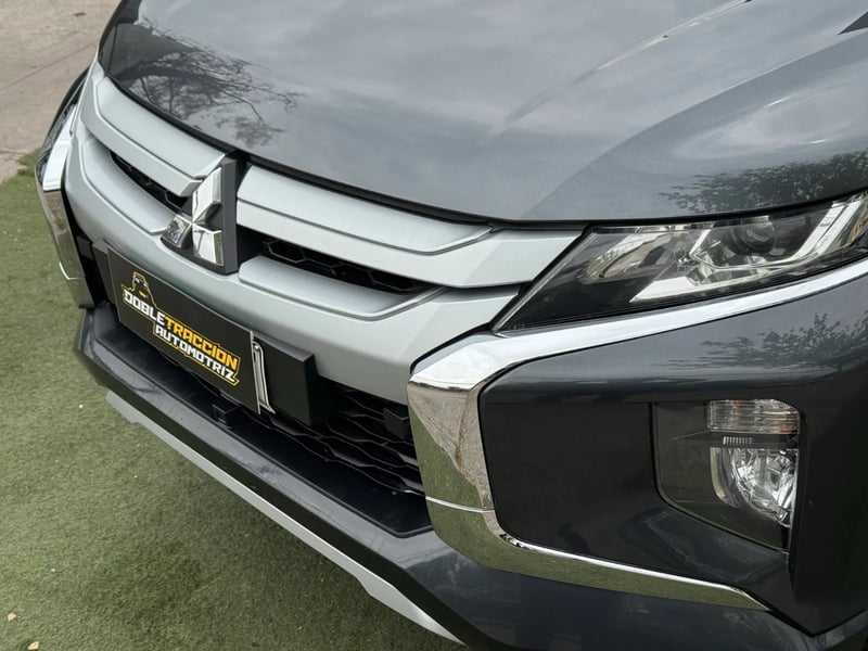 Mitsubishi L200 Katana CRT 2021 - Imagen 9 de 16
