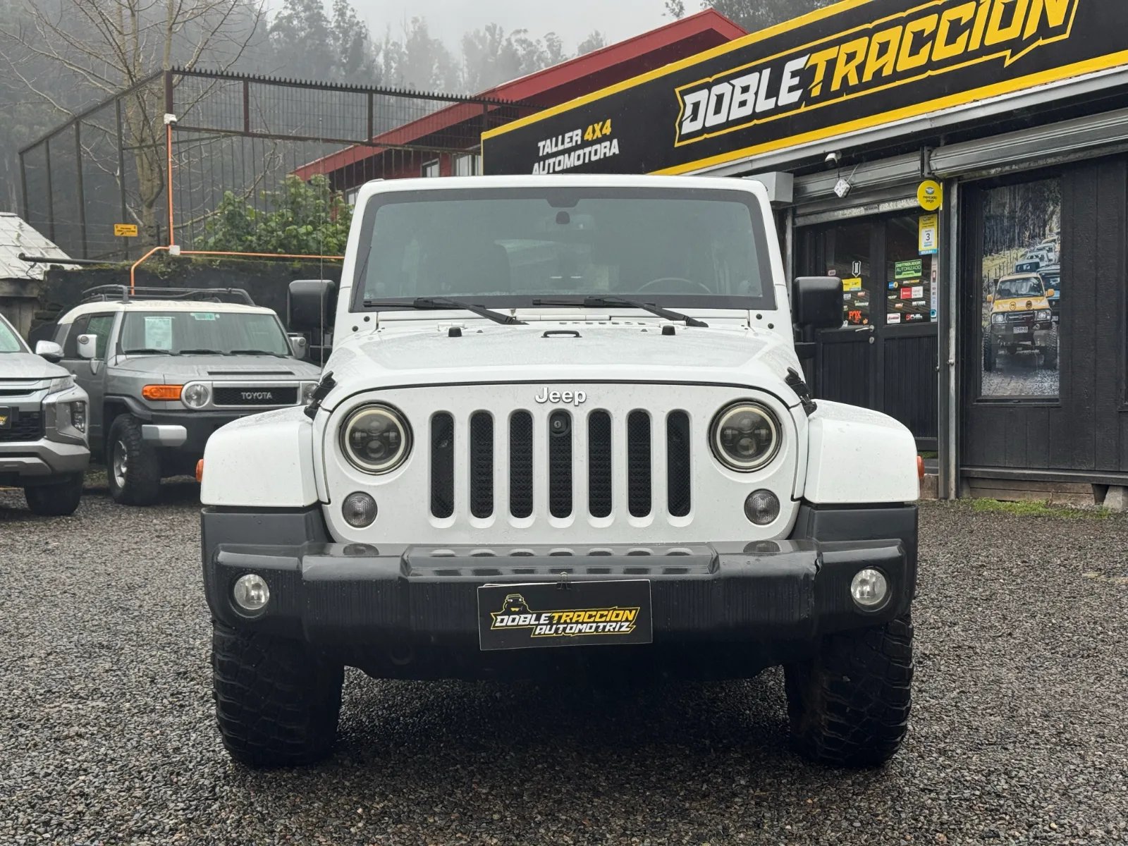 Jeep Wrangler JKU Sahara 2015 - Foto 2 de 20