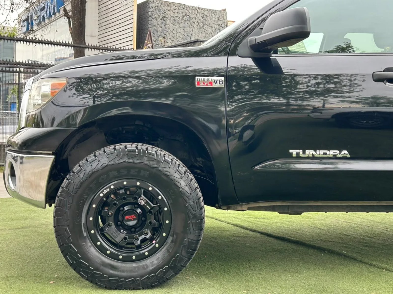 Toyota Tundra 5.7 4x4 2011 - Foto 4 de 19