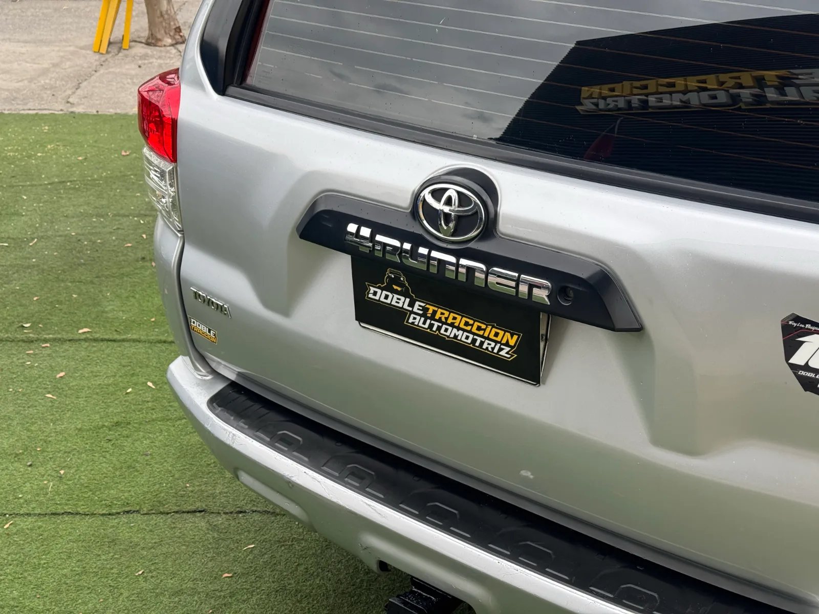 Toyota 4Runner SR5 2013 - Imagen 11 de 20