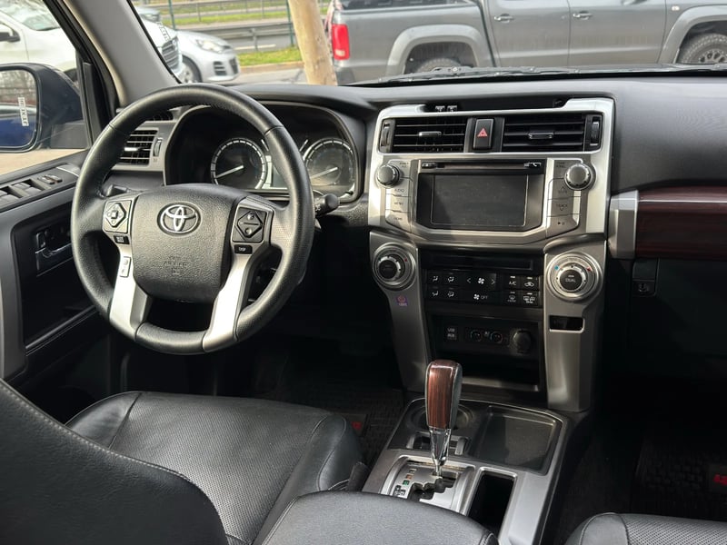 Toyota 4Runner Limited 2017 - Imagen 18 de 19
