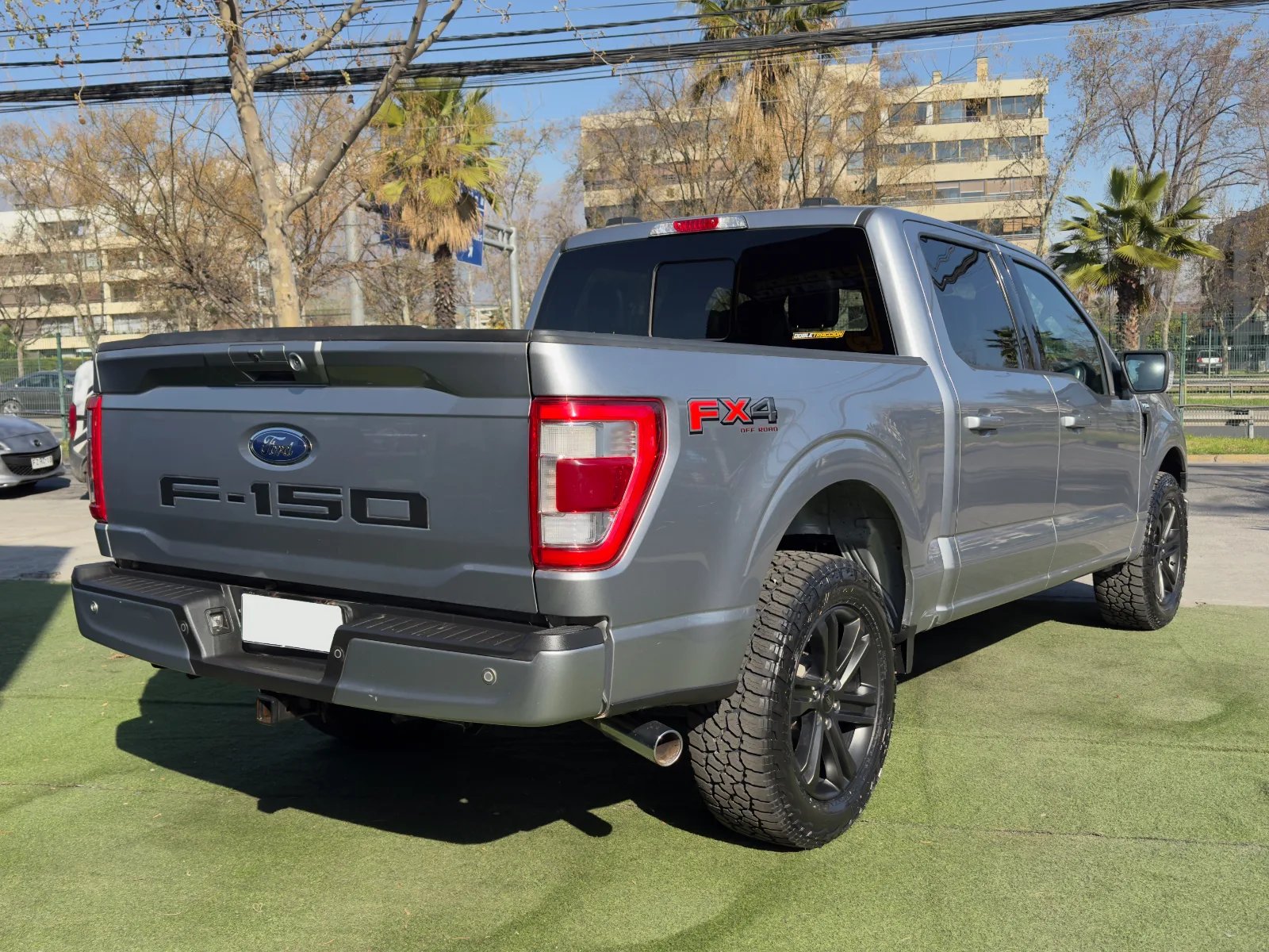 Ford F-150 Lariat Sport 2022 - Imagen 7 de 19