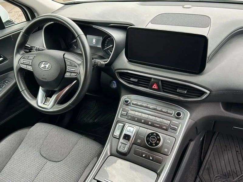 Hyundai Santa Fe CRDI Value 4WD 2024 - Imagen 12 de 17