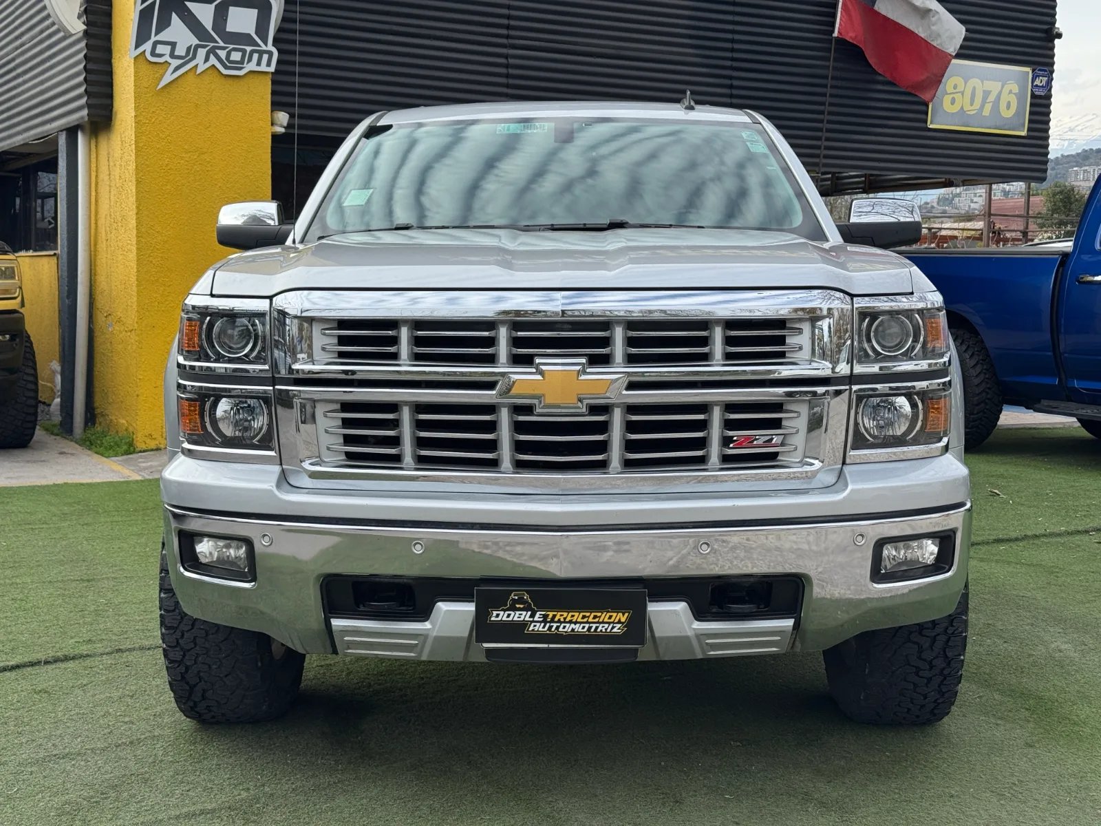 Chevrolet Silverado LTZ Z71 2015 - Foto 2 de 19