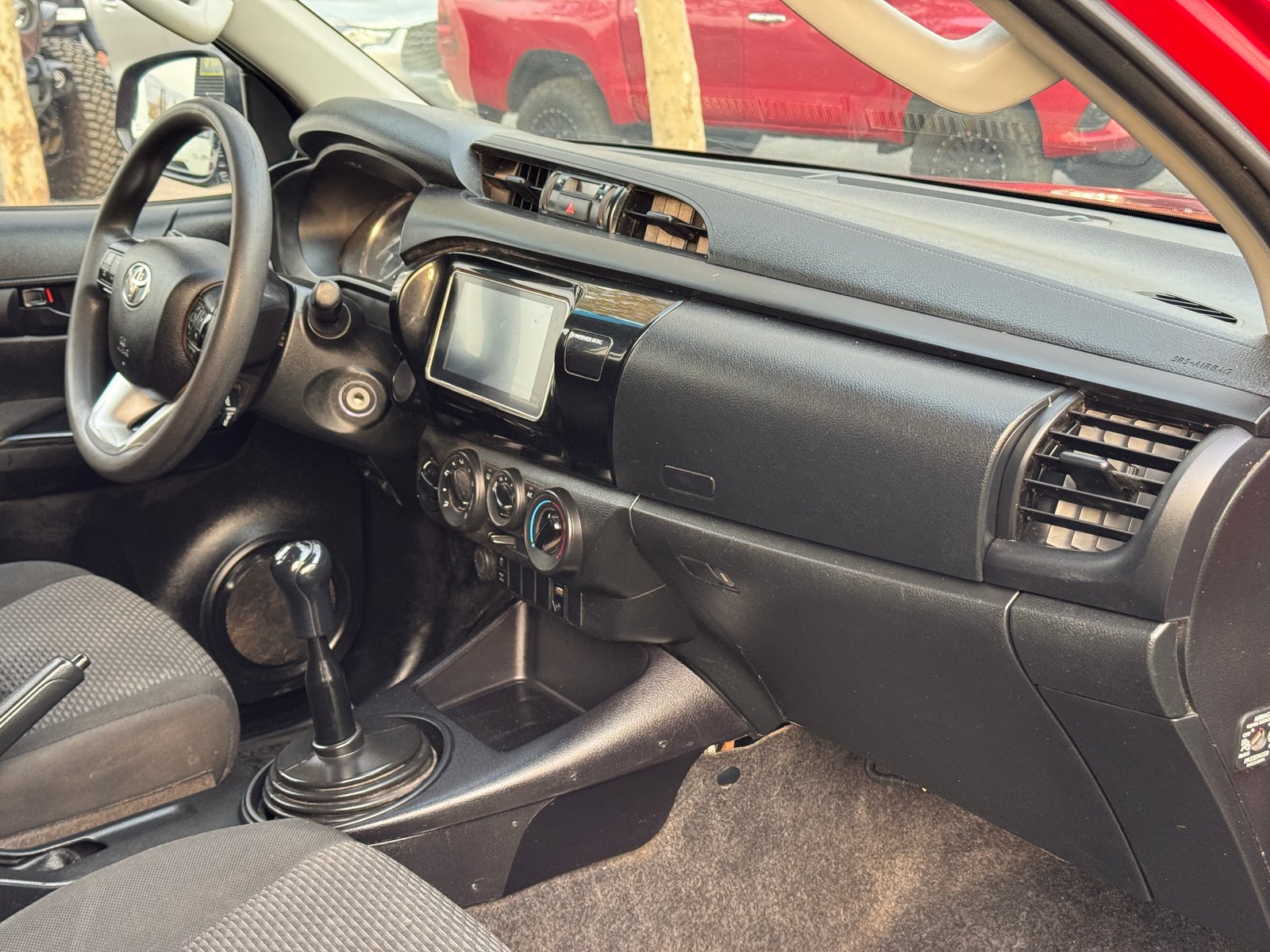 Toyota Hilux DX 2024 - Imagen 15 de 16