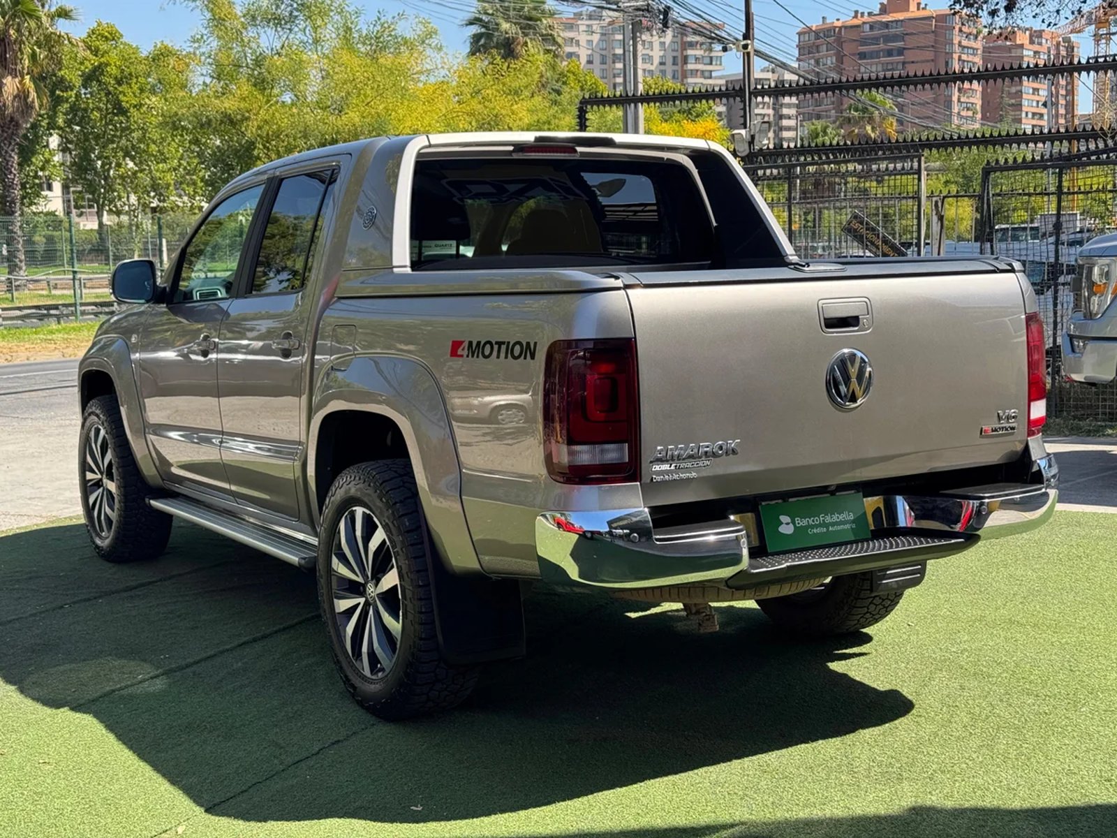 VOLKSWAGEN AMAROK 3.0 AUT 2023 - Imagen 6 de 14