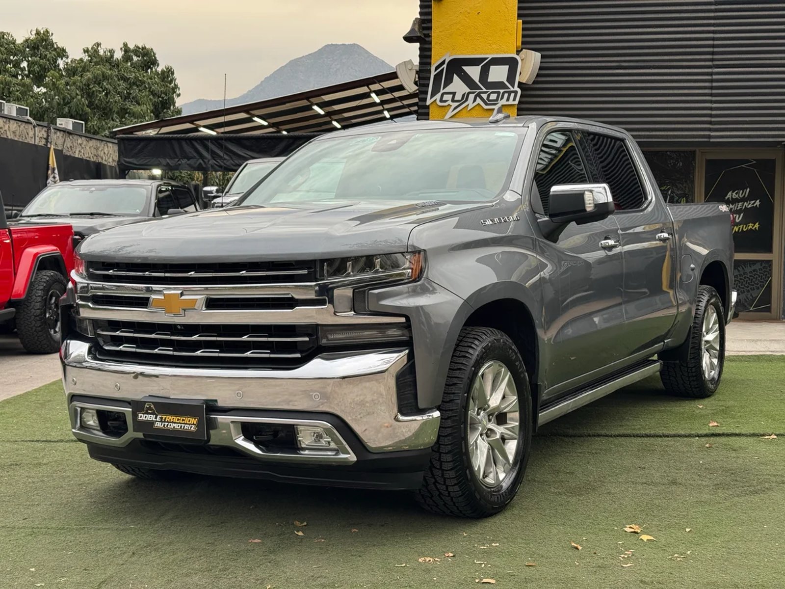 Chevrolet SILVERADO 4X4 3.0L AUT 2022 - Foto 3 de 15