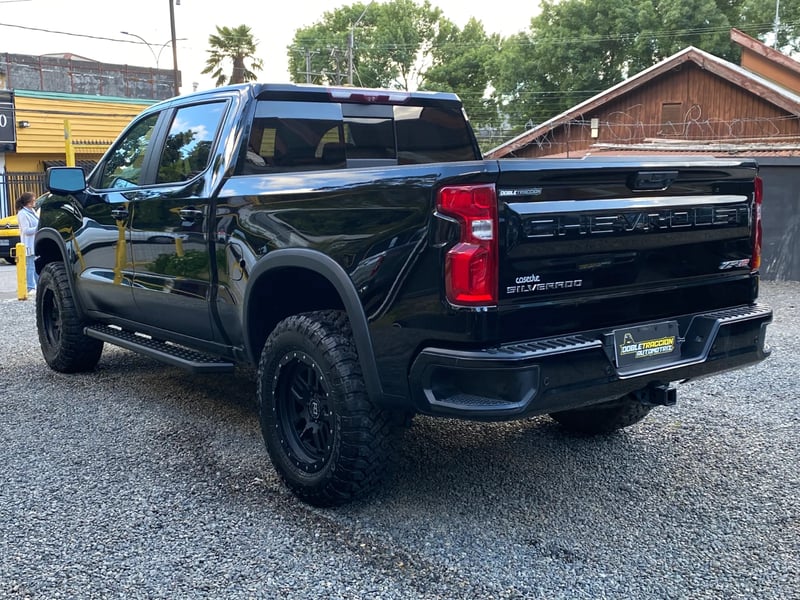 Chevrolet Silverado ZR2 2023 - Imagen 9 de 20