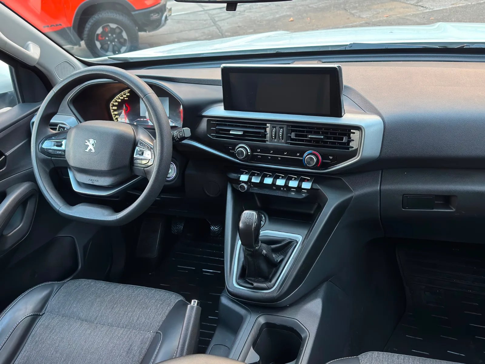 Peugeot Landtrek Active 2023 - Imagen 17 de 18