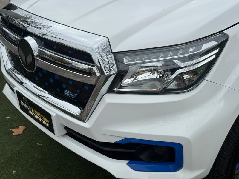 ZNA New R6 EV 2025 - Imagen 10 de 20