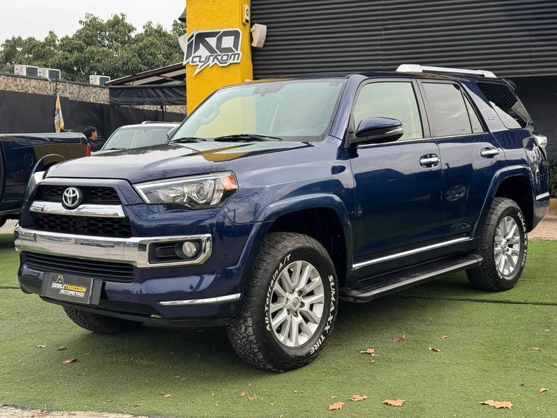 Toyota 4Runner Limited 2017 - Imagen 3 de 19