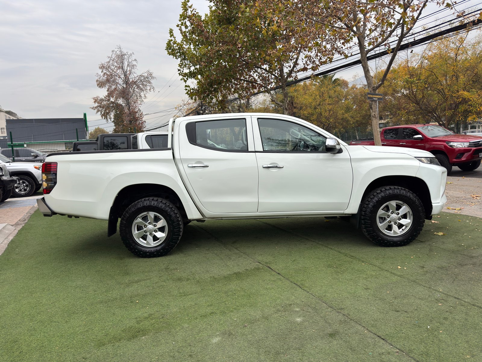 Mitsubishi L200 Katana CRT 2022 - Imagen 8 de 18