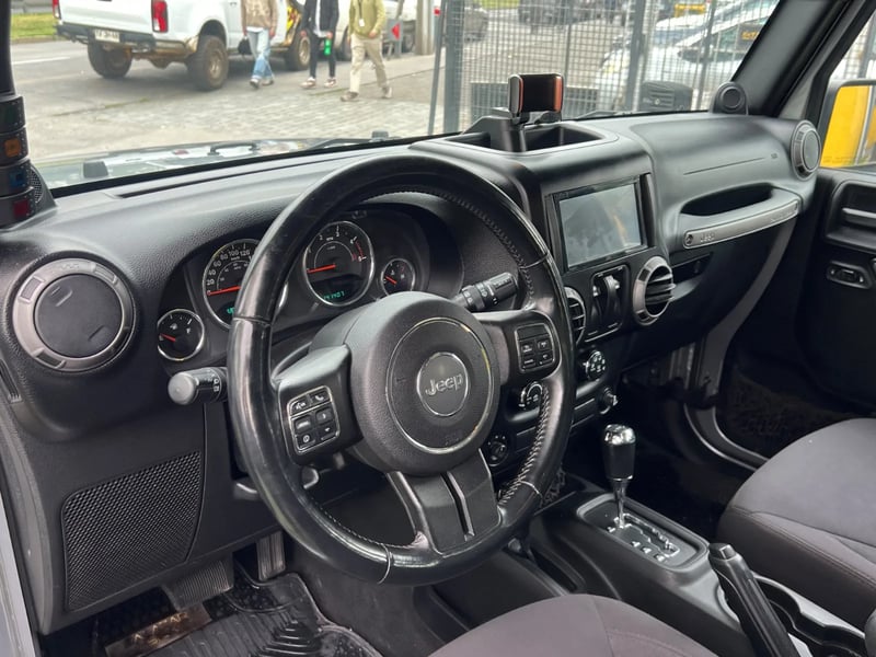 Jeep Wrangler Sport CRD 2.8 2013 - Imagen 16 de 17