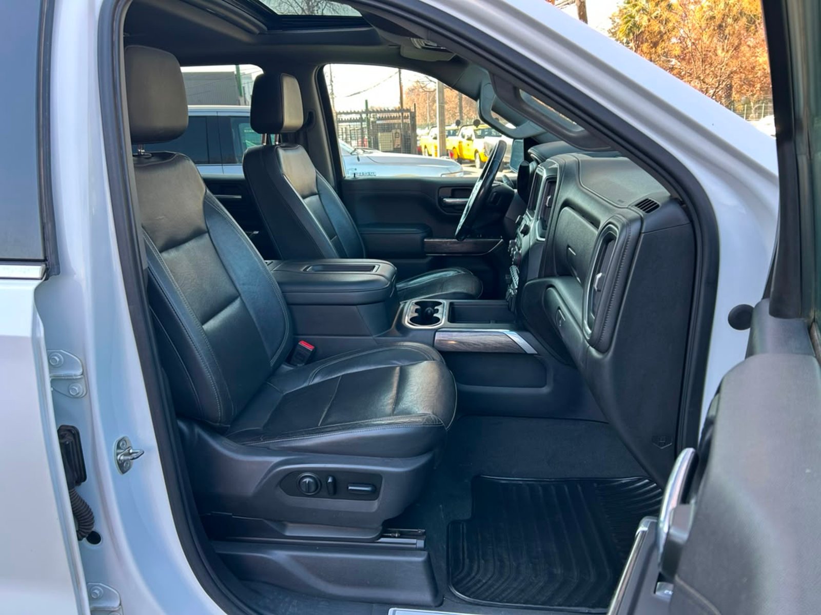 Chevrolet Silverado LTZ Duramax 3.0 2020 - Imagen 13 de 14