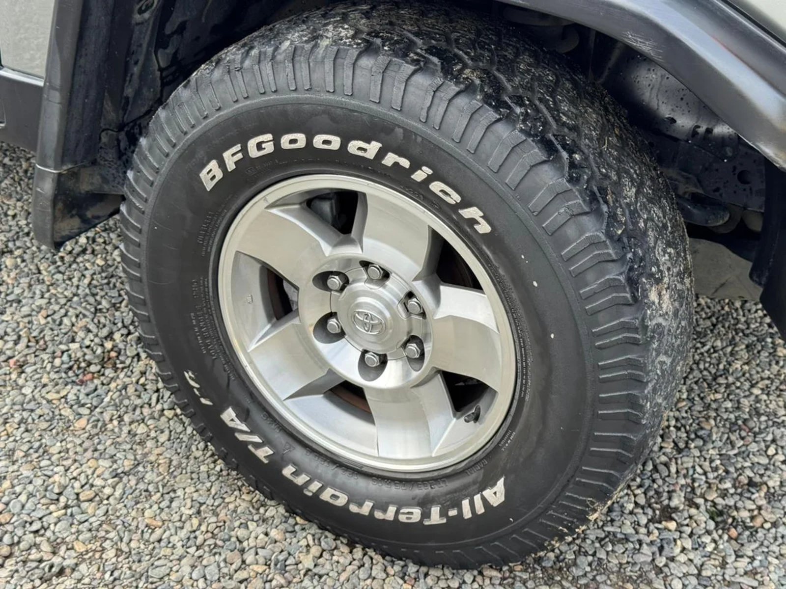 TOYOTA 4 RUNNER 4.0 AUT 2009 - Imagen 8 de 13