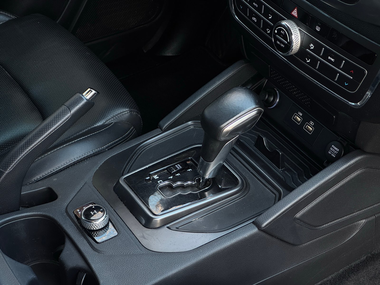 SsangYong Musso Grand Limited 2023 - Imagen 17 de 19