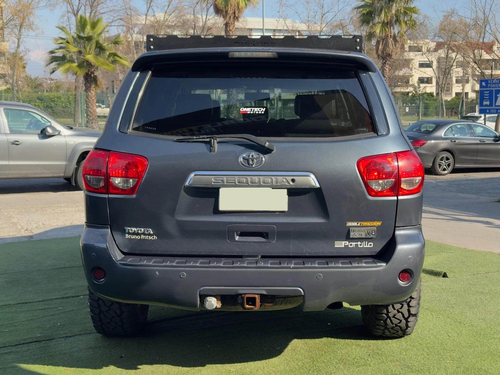 Toyota Sequoia Limited 2011 - Imagen 7 de 17