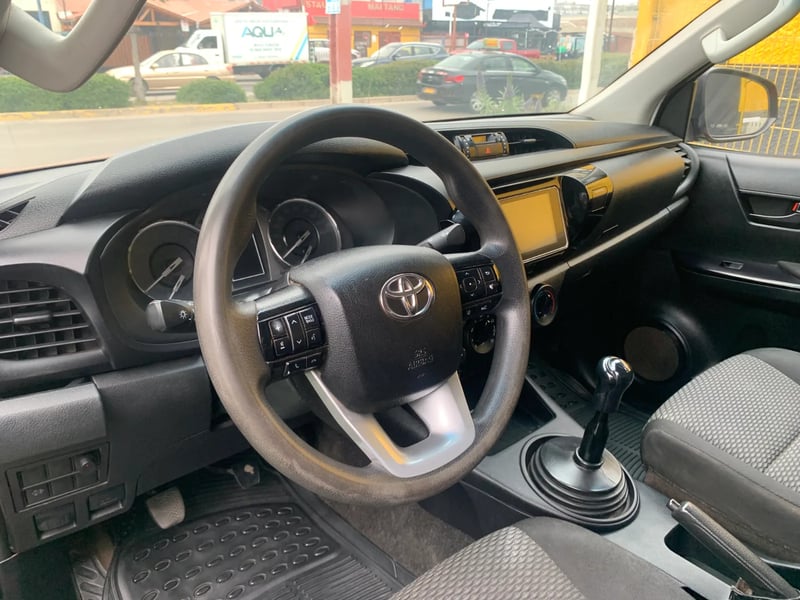 Toyota Hilux DX 4x4 2024 - Imagen 10 de 17