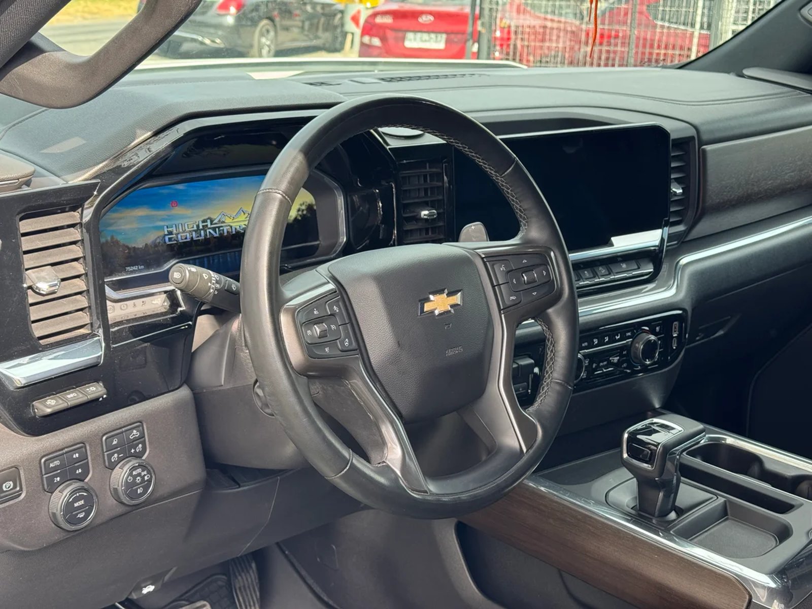 CHEVROLET SILVERADO 4X4 3.0L AUT 2024 - Imagen 10 de 15