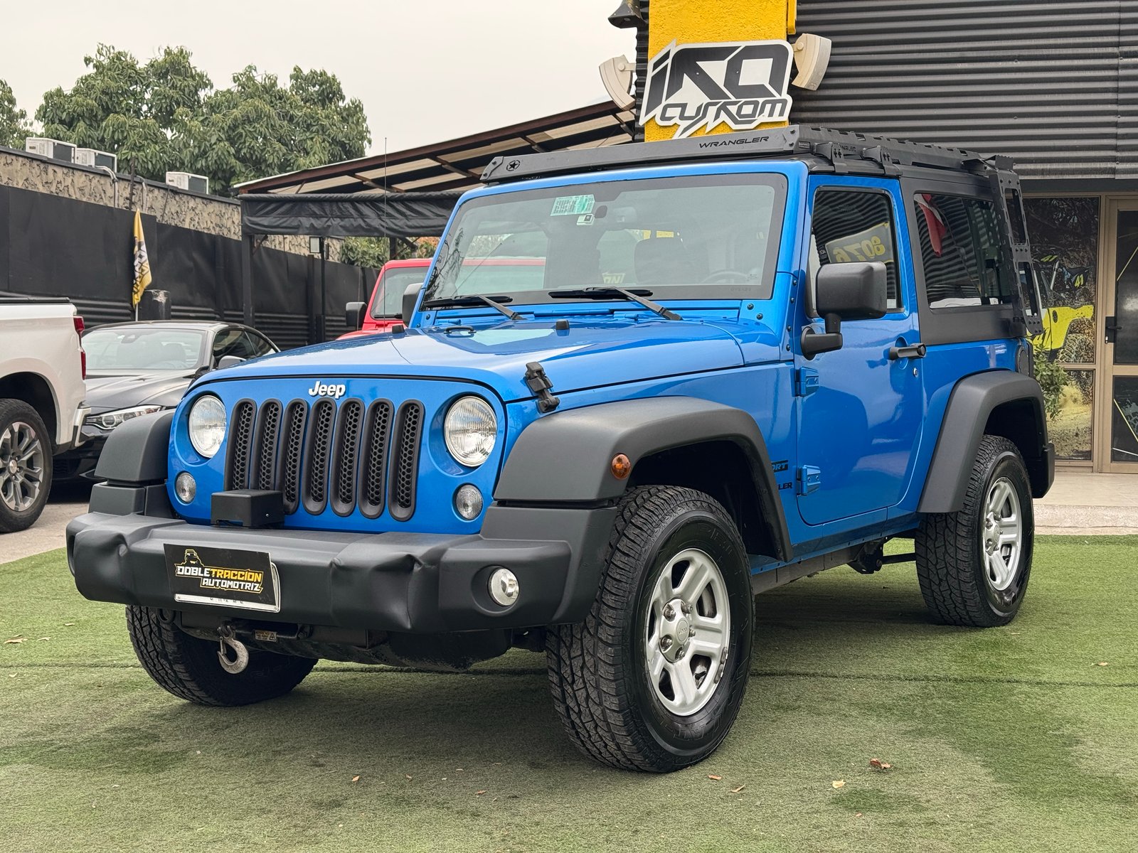 Jeep Wrangler JK Sport CRD 2015 - Foto 3 de 17