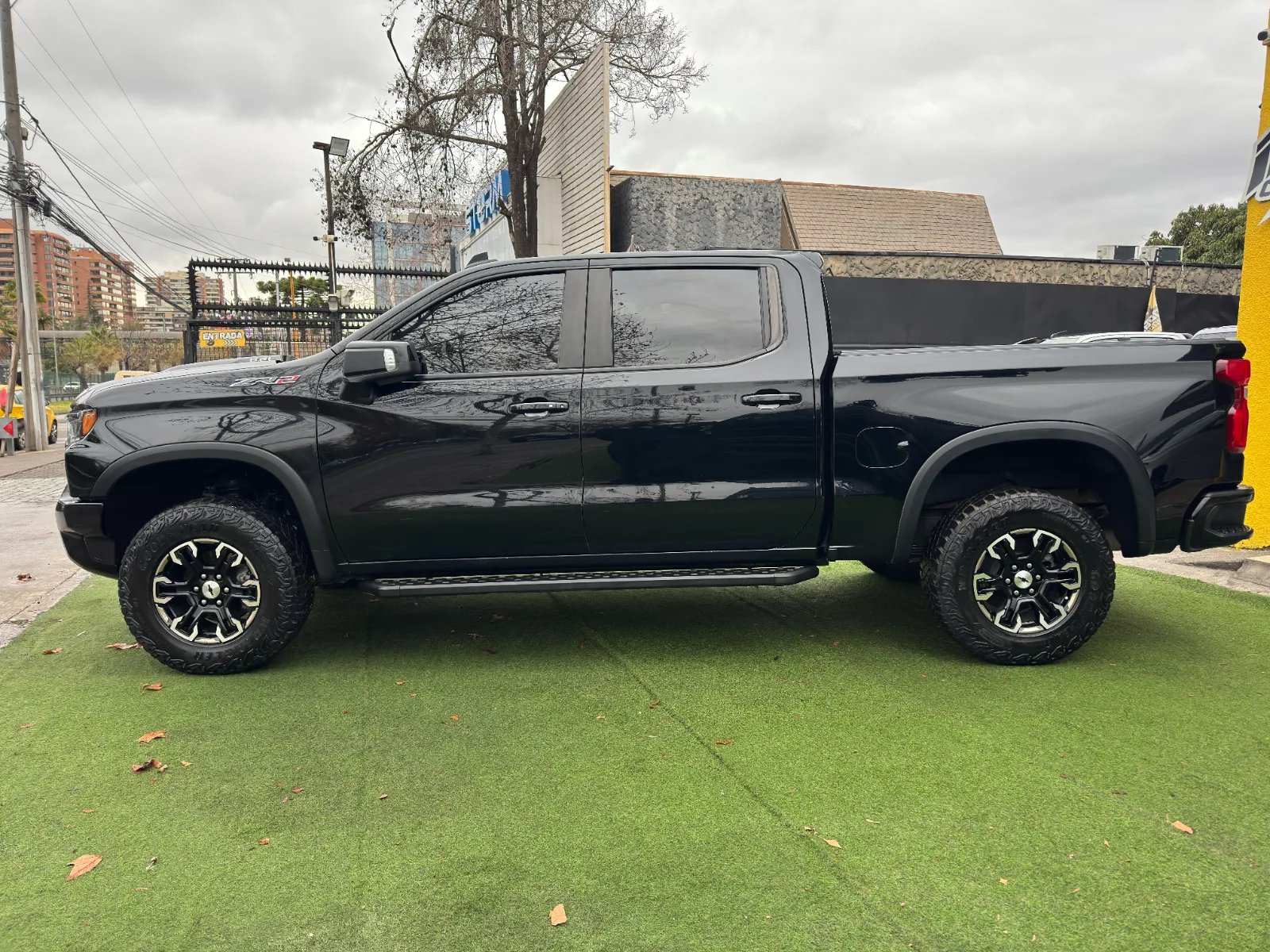 Chevrolet Silverado ZR2 2023 - Foto 4 de 20
