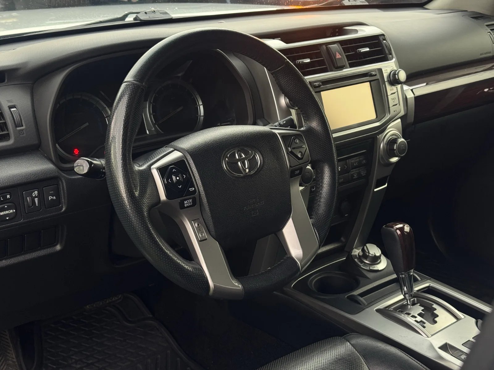 Toyota 4Runner Limited 2017 - Imagen 11 de 17