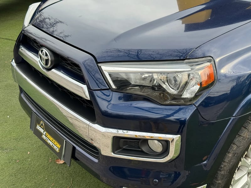Toyota 4Runner Limited 2017 - Imagen 4 de 19
