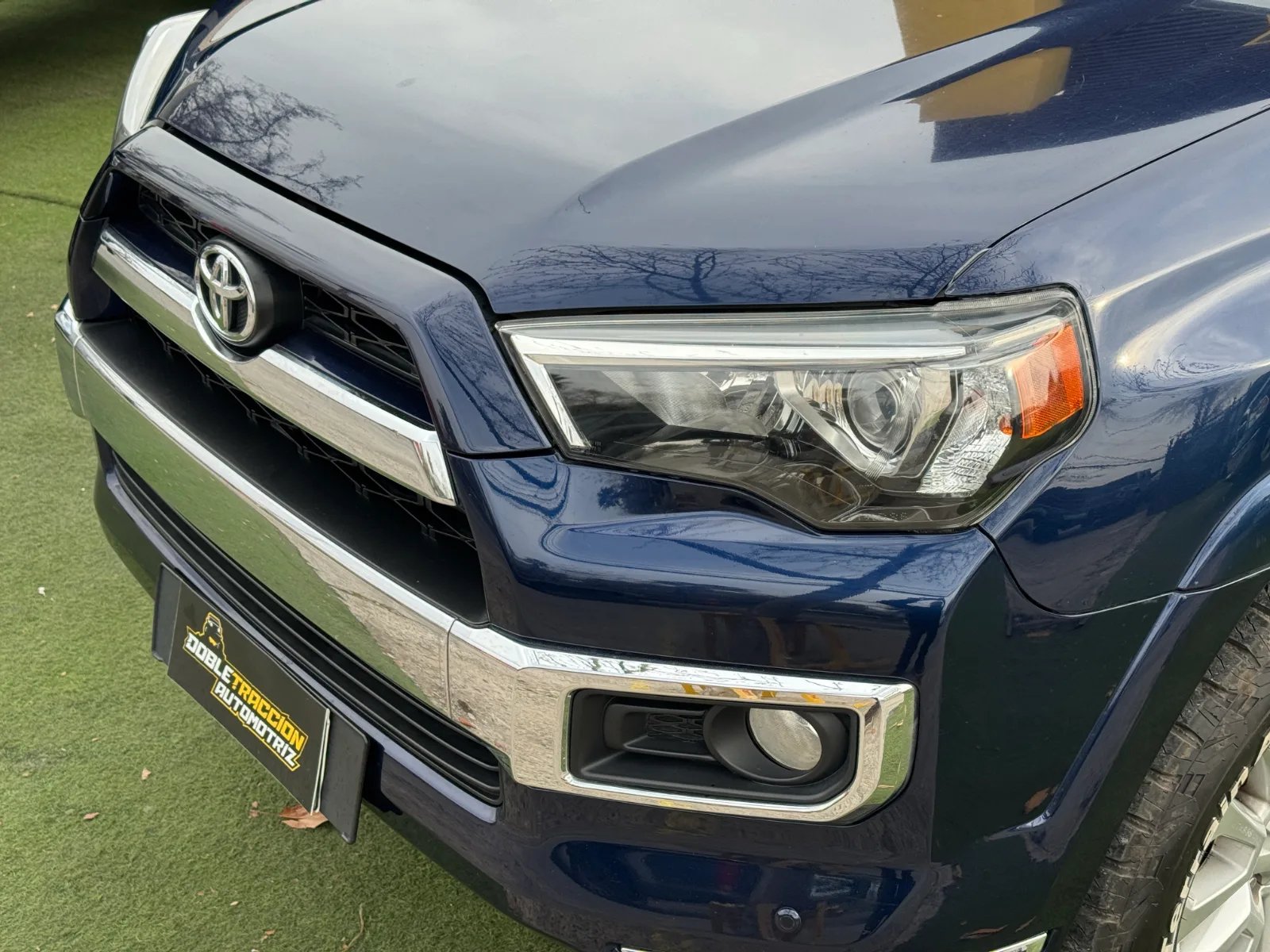 Toyota 4Runner Limited 2017 - Foto 4 de 19