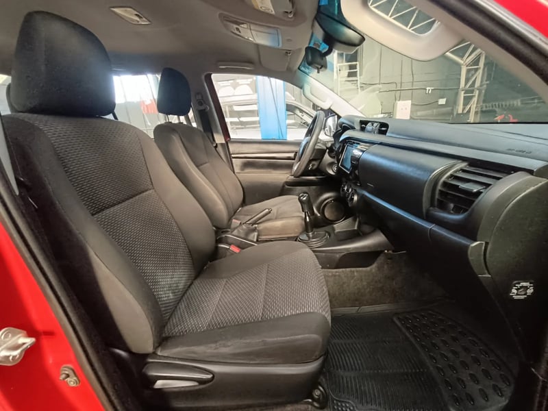 Toyota Hilux DX 4x4 2024 - Imagen 15 de 17