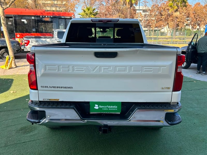 Chevrolet Silverado LTZ Duramax 3.0 2020 - Imagen 6 de 14