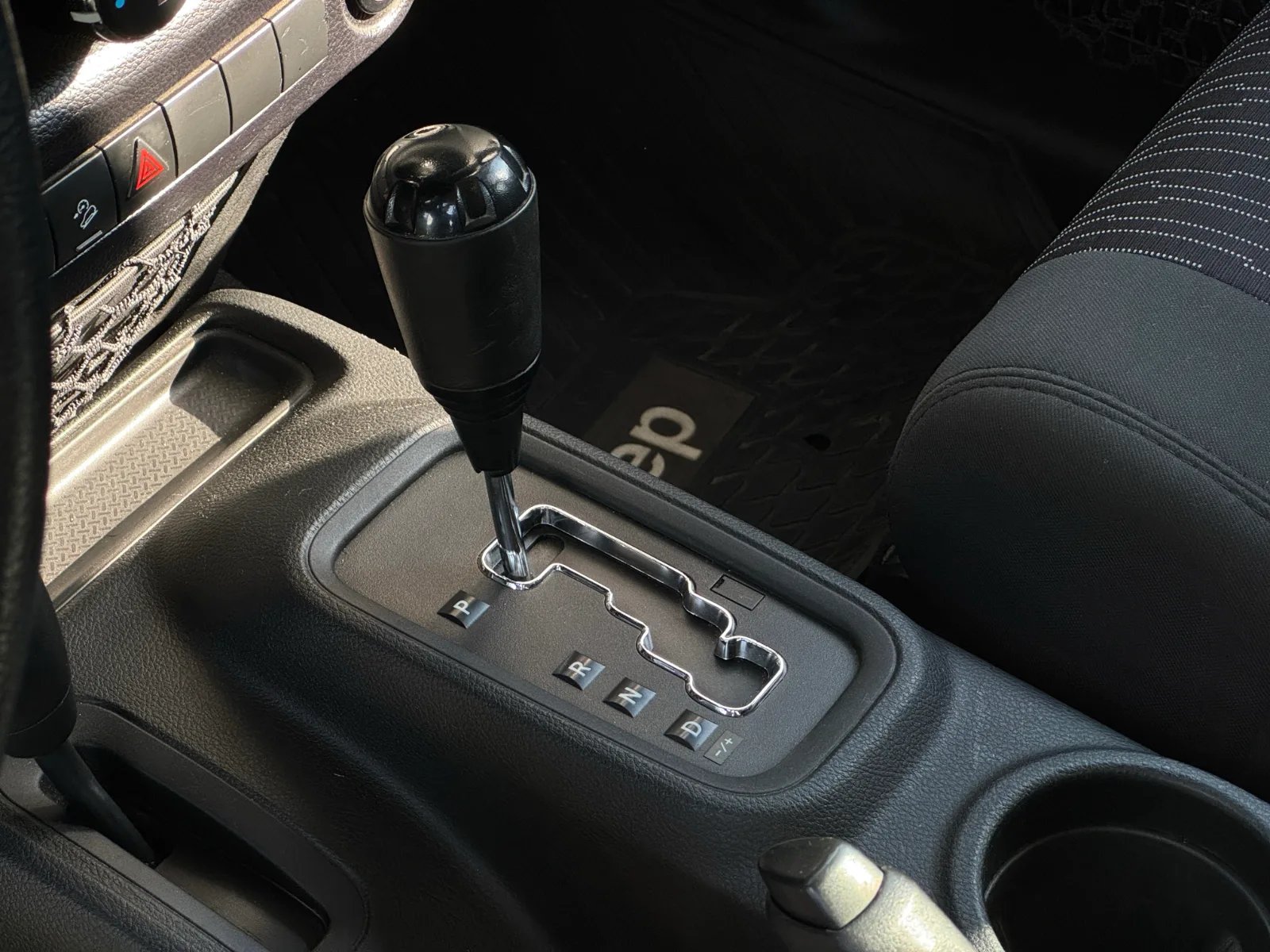 Jeep Wrangler JK Sport 2013 - Imagen 15 de 17