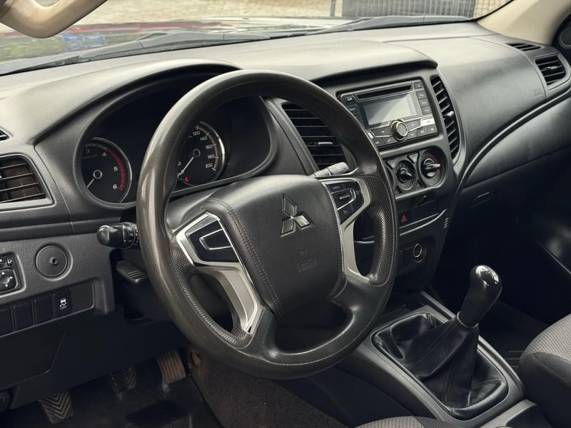 Mitsubishi L200 Katana CRT 2021 - Imagen 11 de 16