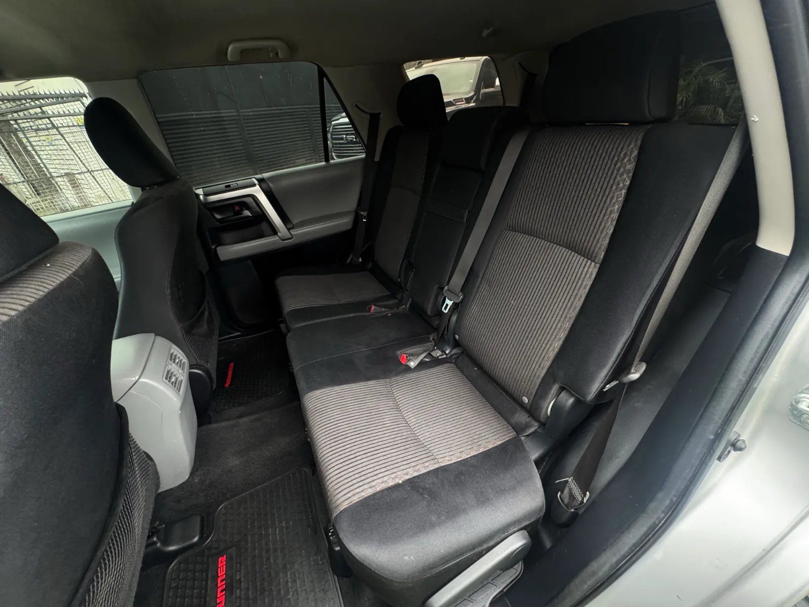 Toyota 4Runner SR5 2013 - Imagen 17 de 20