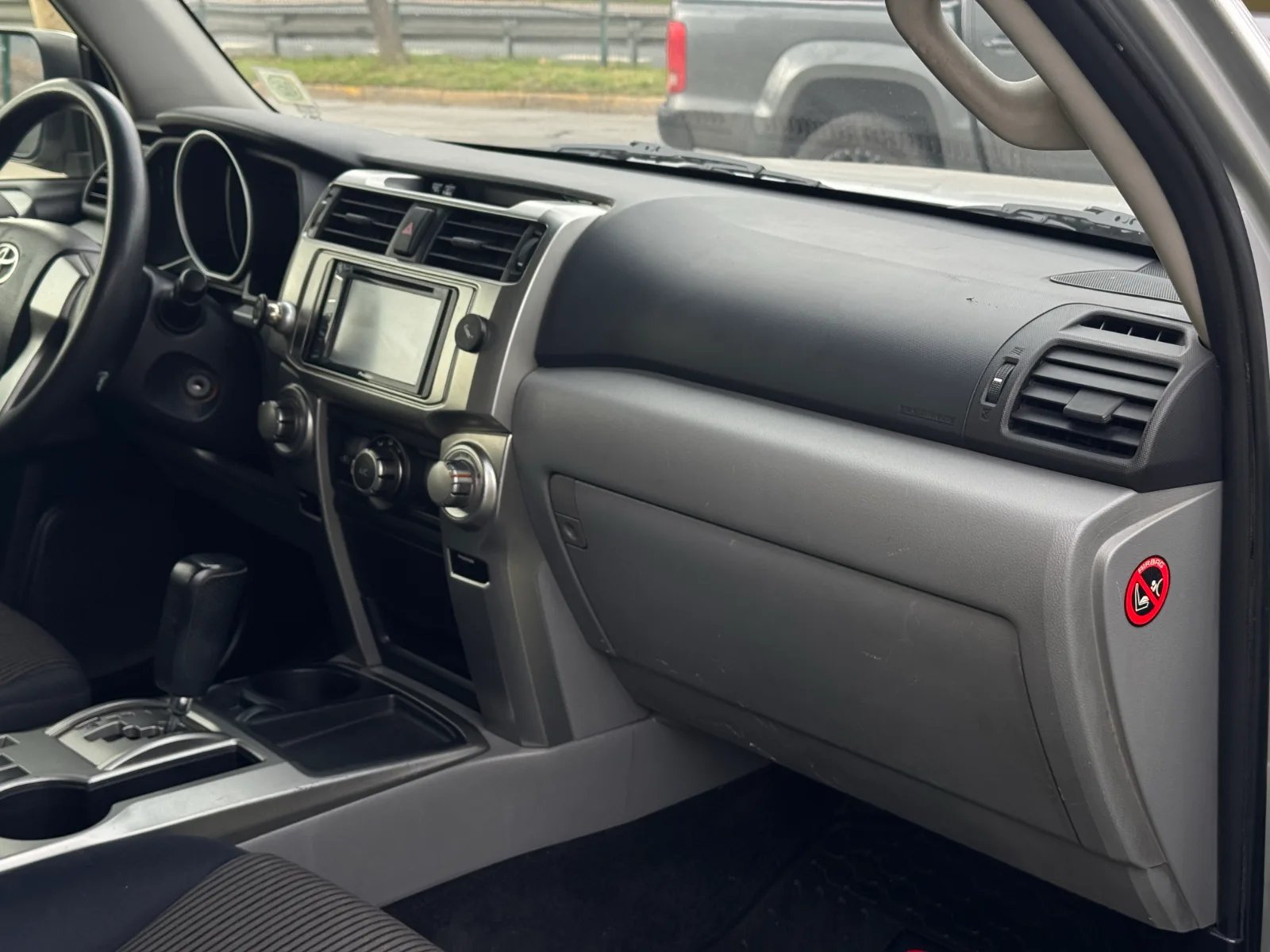 Toyota 4Runner SR5 2013 - Imagen 14 de 17