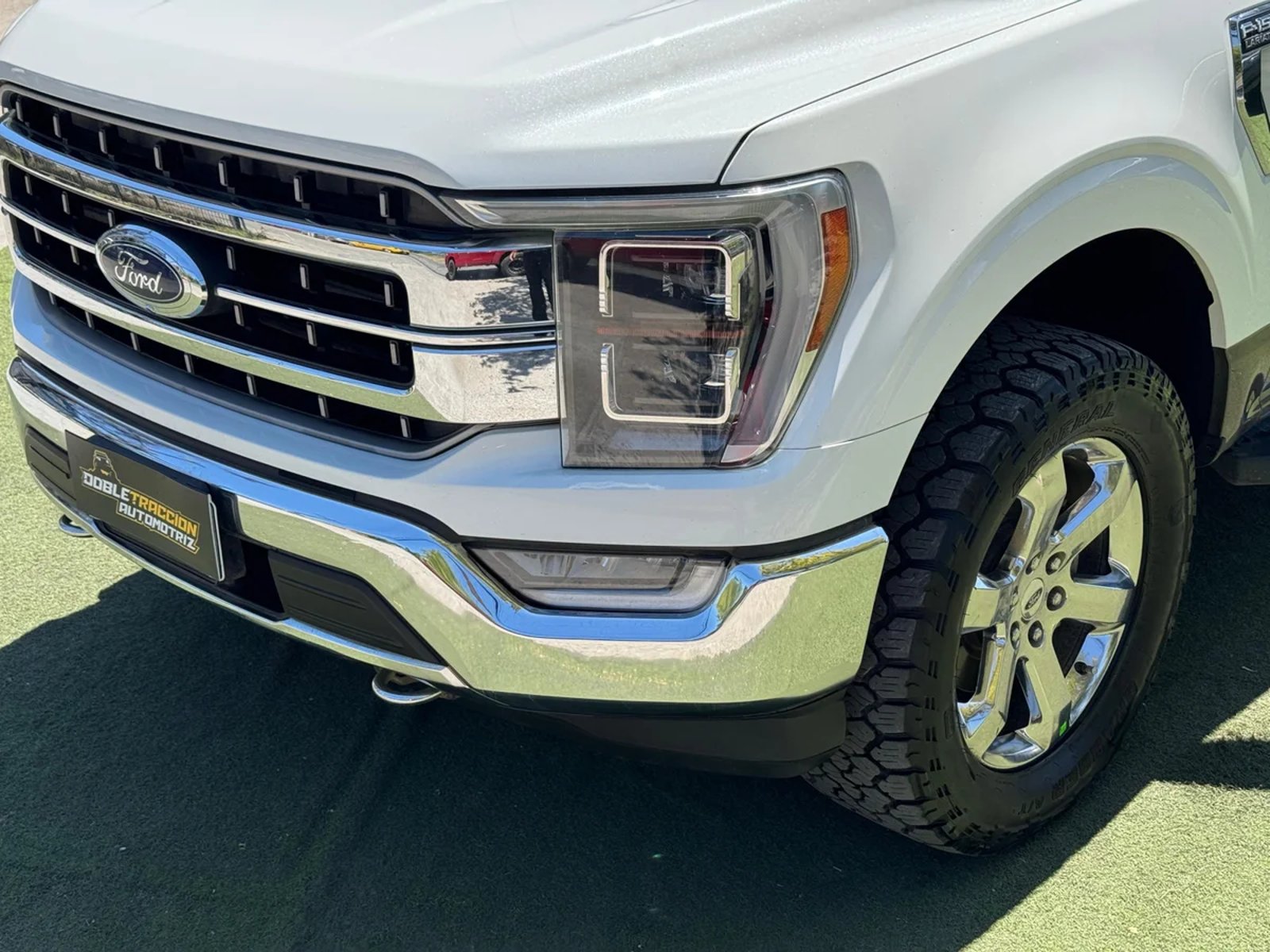 Ford F150 LARIAT LUXURY 4X4 5.0 AUT 2022 - Foto 4 de 15