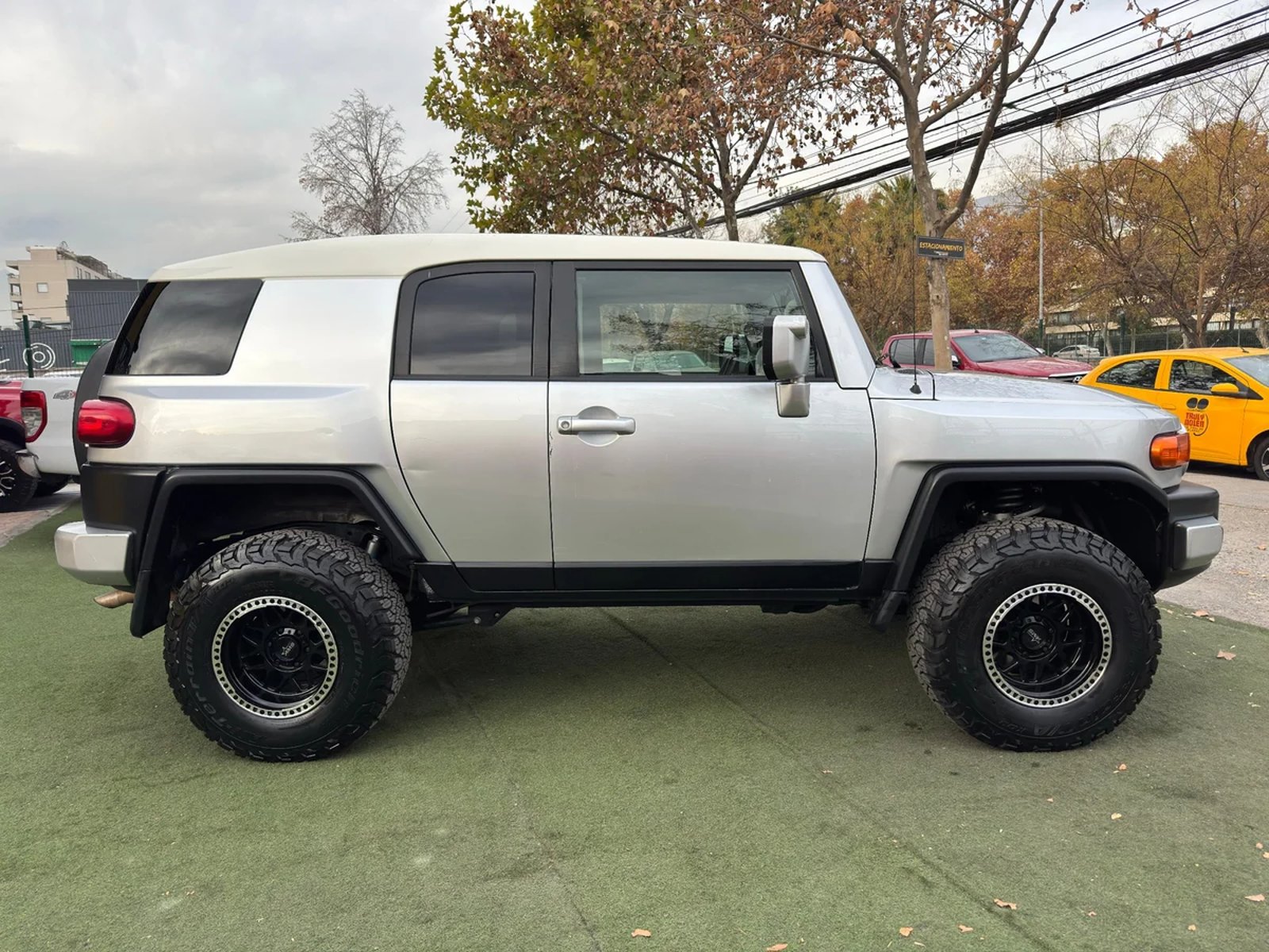 TOYOTA FJ CRUISER LIMITED 4X4 4.0 AUT 2008 - Imagen 8 de 15