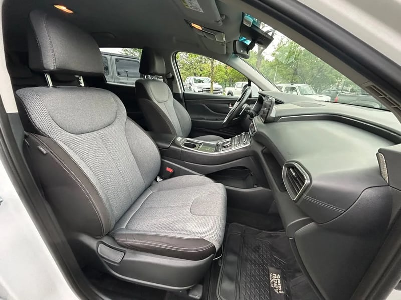 Hyundai Santa Fe CRDI Value 4WD 2024 - Imagen 16 de 17