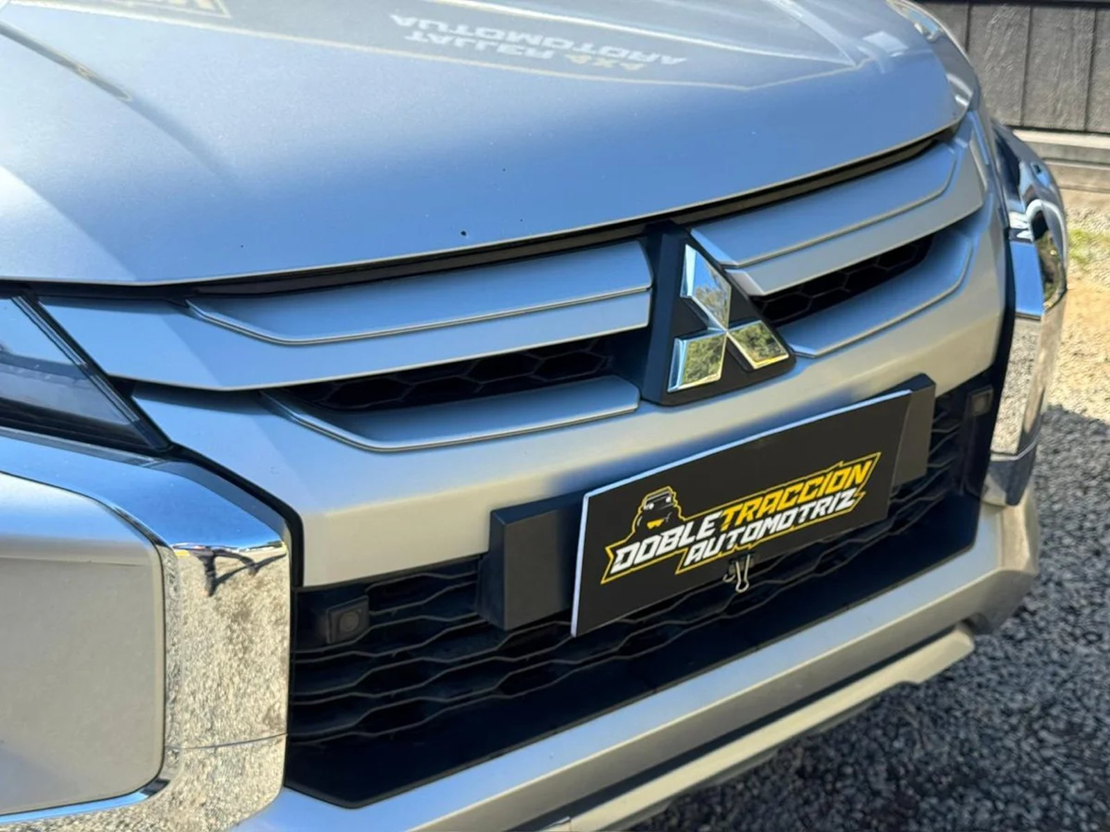 Mitsubishi L200 DAKAR HP 4X4 2.4 2021 - Foto 4 de 14