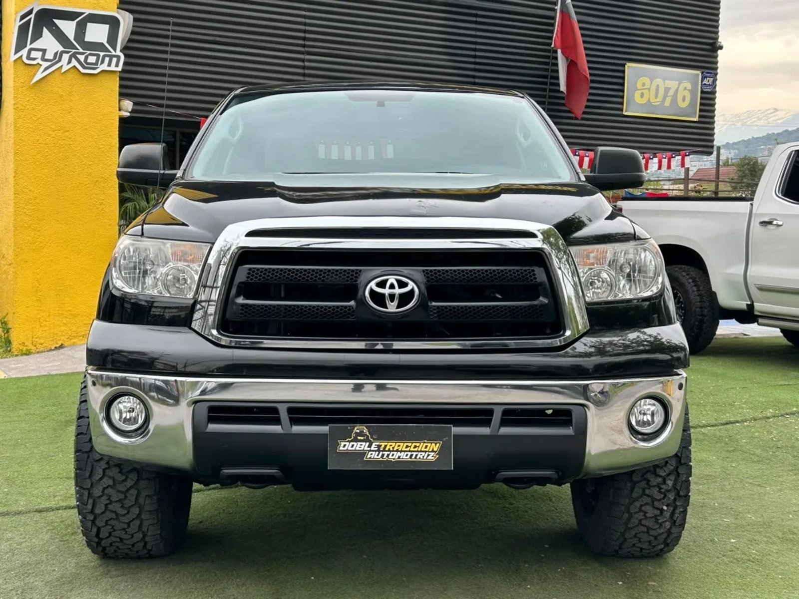 Toyota Tundra 5.7 4x4 2011 - Foto 2 de 19