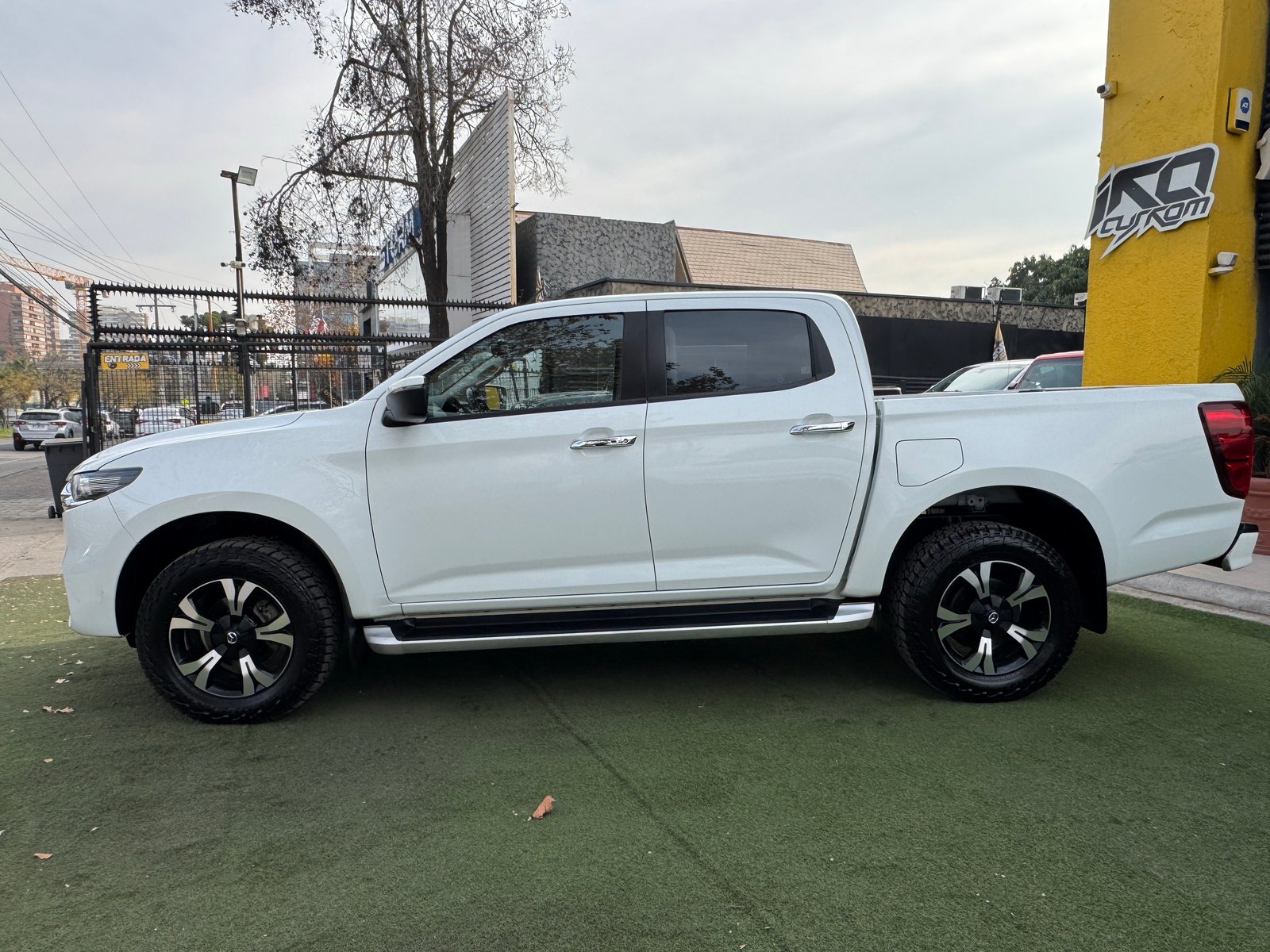 Mazda BT-50 High 2023 - Imagen 4 de 20