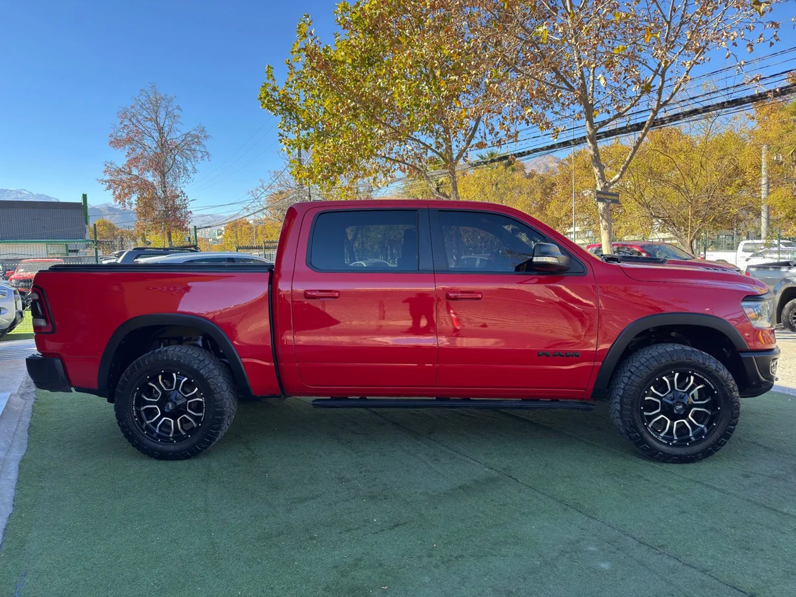 RAM 1500 REBEL CREW DCAB 4X4 5.7 AUT 2022 - Imagen 9 de 15