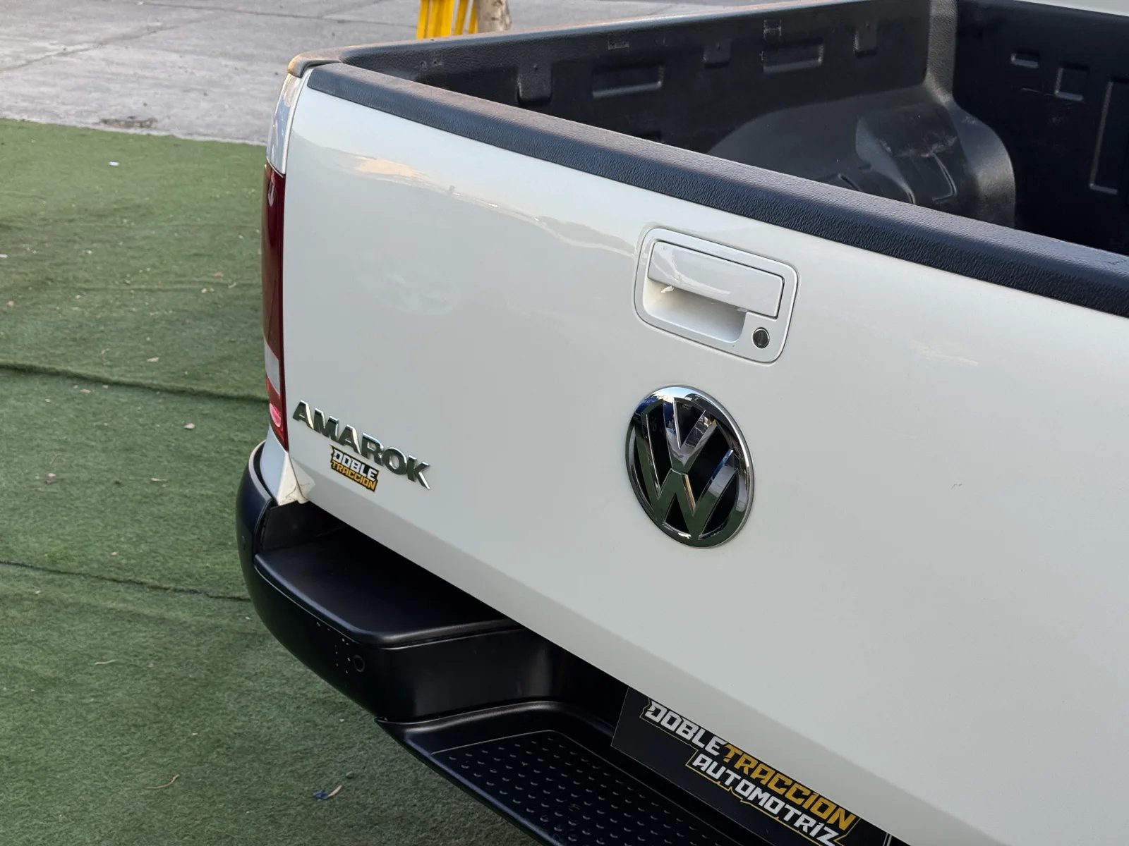 Volkswagen Amarok Confortline 4x4 AT 2022 - Imagen 8 de 17