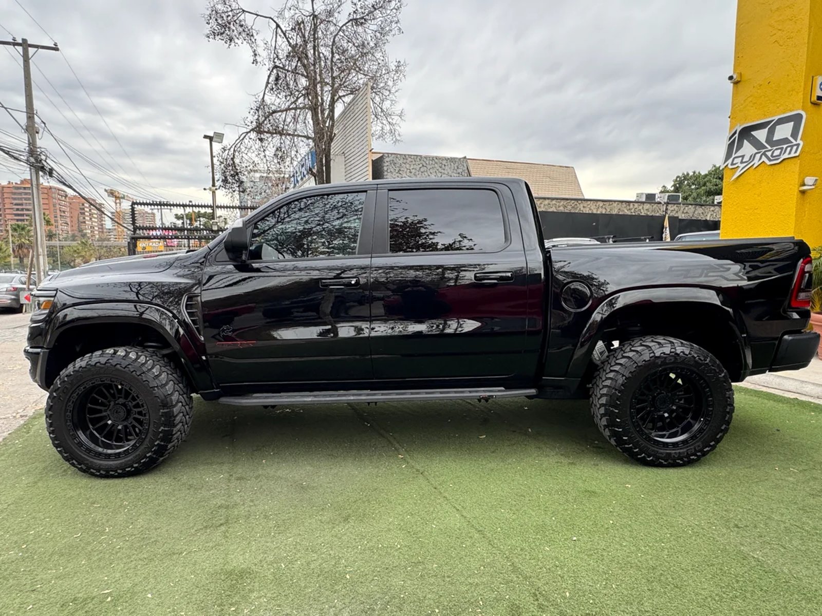RAM Ram 1500 2022 - Foto 4 de 15