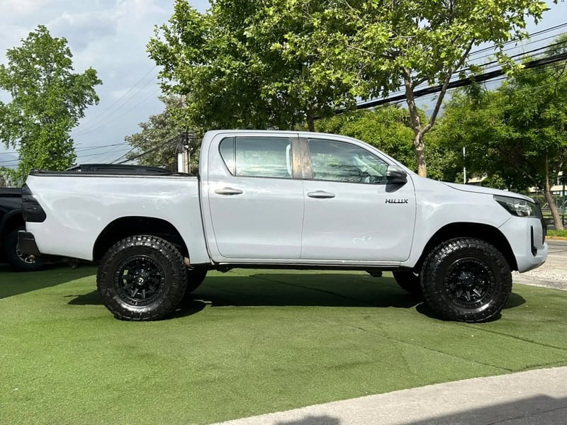 Toyota Hilux SR 2.8D 2022 - Imagen 8 de 14